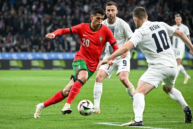 Phân tích chiến thuật trong trận Bồ Đào Nha vs Slovenia