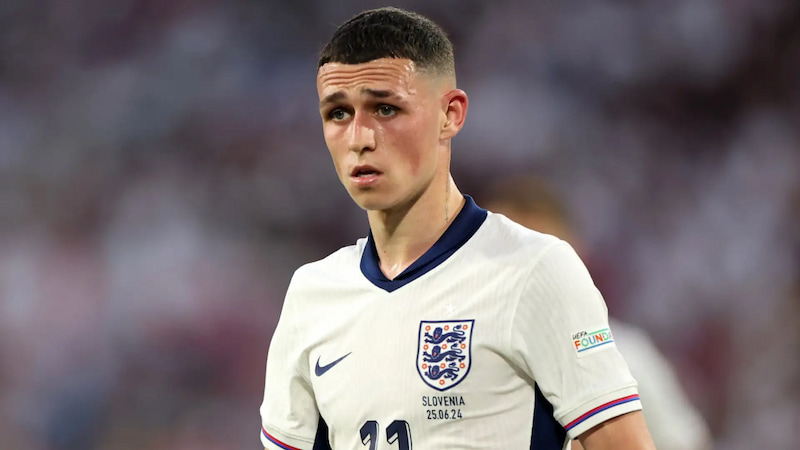 Phil Foden - viên ngọc quý của bóng đá Anh